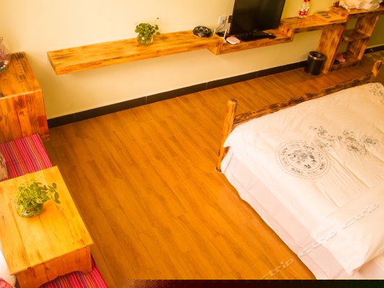 阳光蜜月大床房