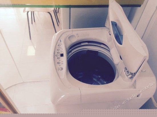 套房（两房一厅）