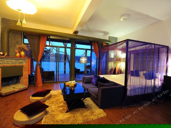 豪华海景大床房07