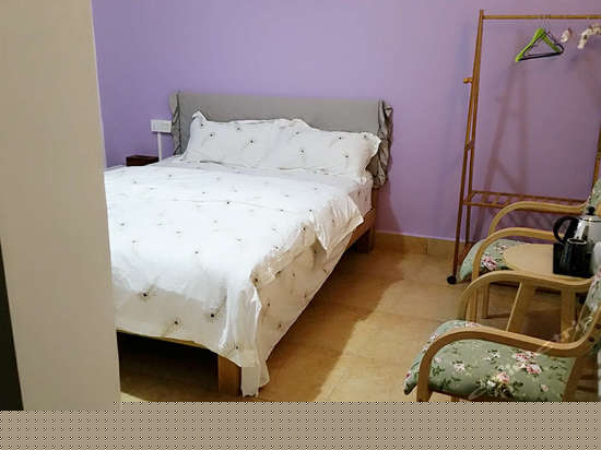 阳台豪华大床房