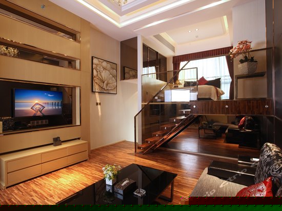 行政三层loft复式双床房