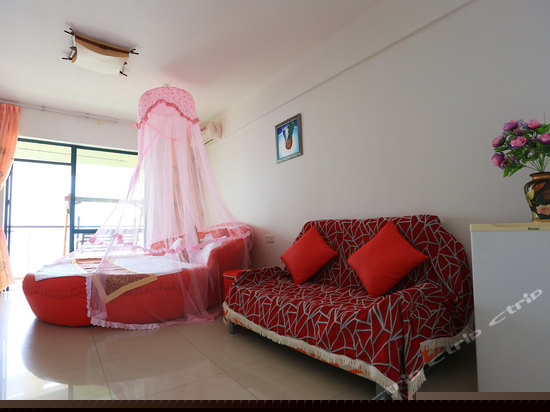 海景蜜月圆床房