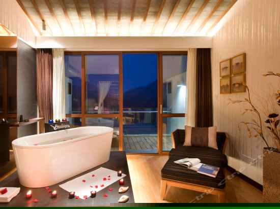 容成仙台现代徽居