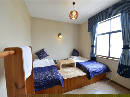 三楼榻榻米双人间