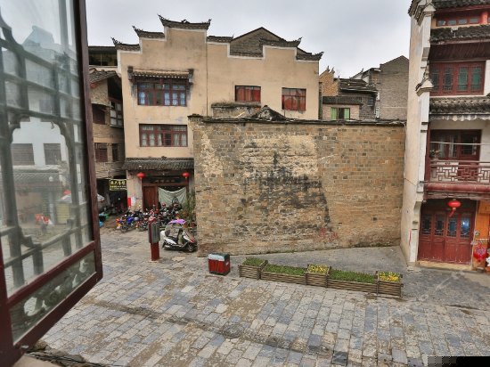 闲庭望月栖舍街景家庭房