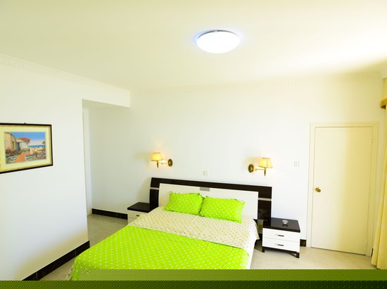 无敌海景阳台三室二房二卫