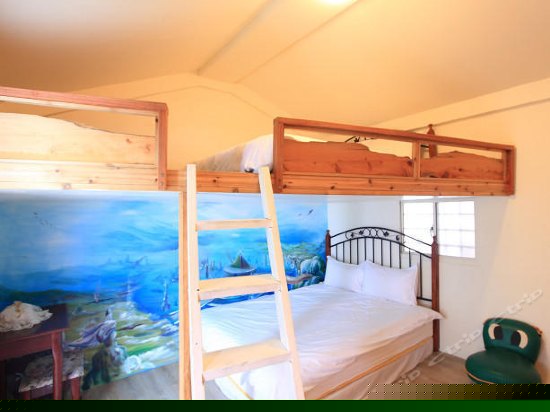 空中小屋海景四人房