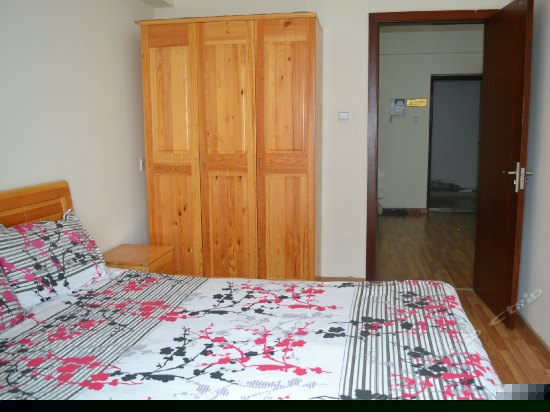 家庭两居套房(内宾)