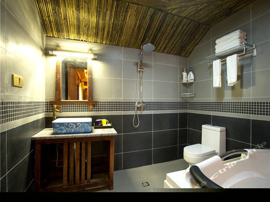 舒适大床房（织梦）