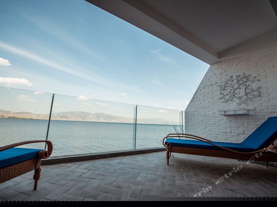 二楼海景阳光露台房（二号院）