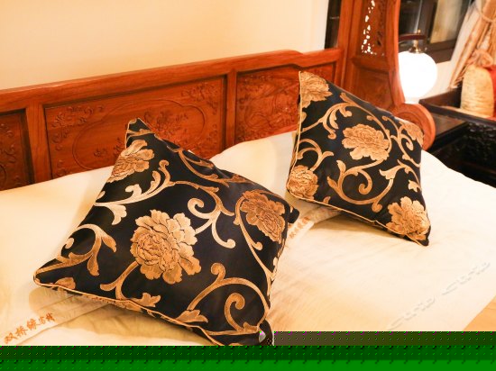 双桥缘中式枕桥临河景观房