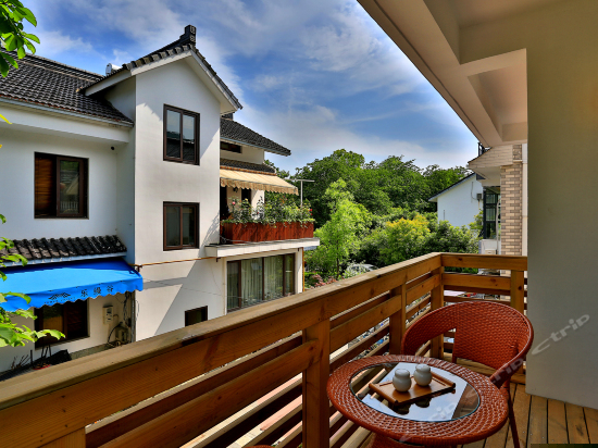 中式园景露台大床房