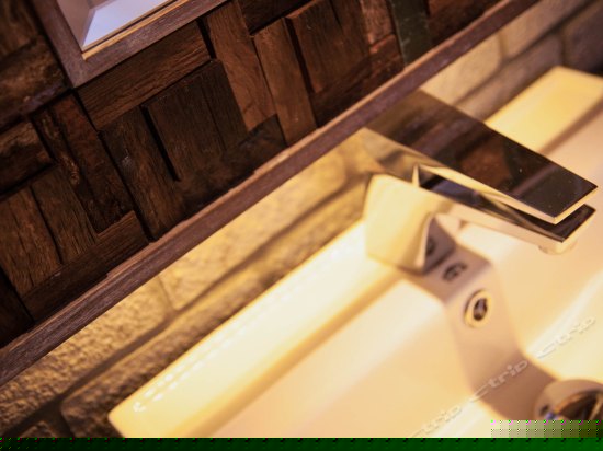 温馨大床房（103/207）