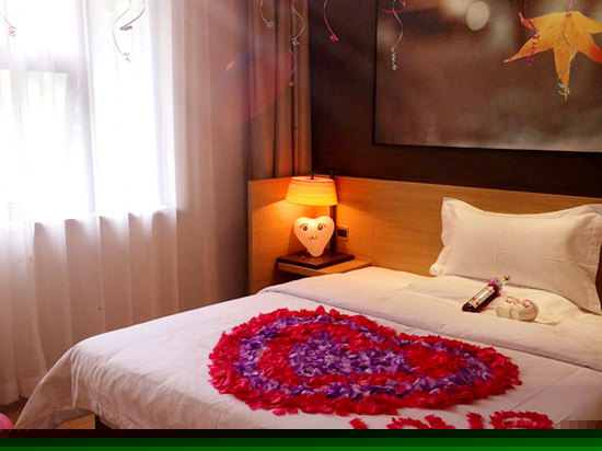 i bigger（B格大床房）