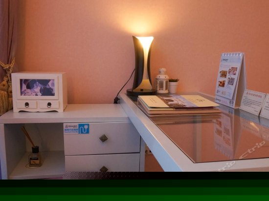 港式标准双人房（满屋世界）