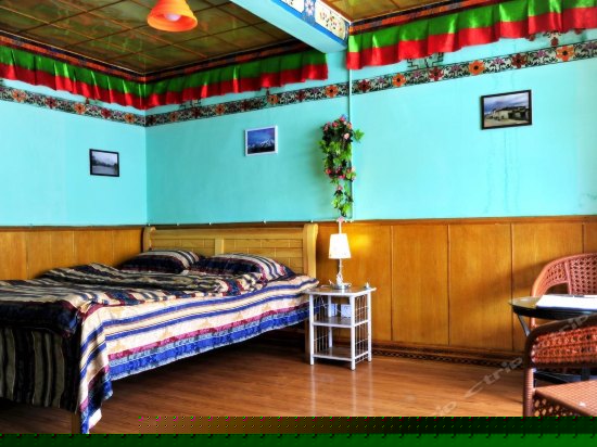 藏式大床间(独卫)