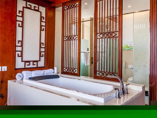 莲的守候豪华大床房