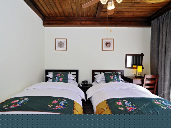 精品河景阳台标间