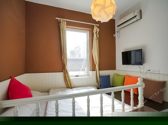 温馨榻榻米大床房