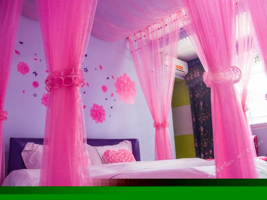 主题圆形水床房