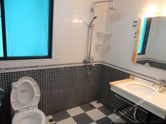 豪华园景三房二厅