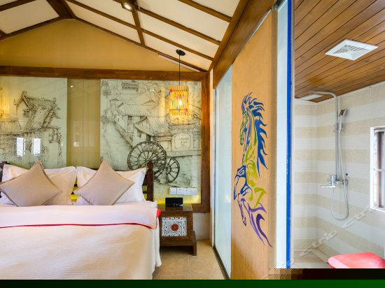 纳西明清大床房