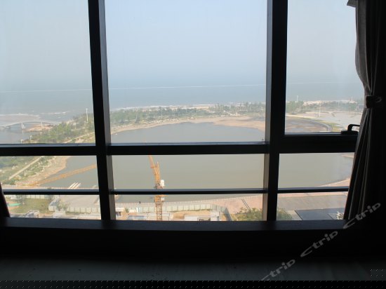 豪华海景大床房