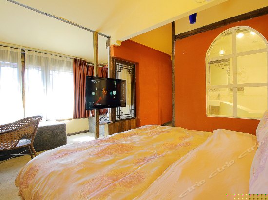 问月豪华观景大床房201