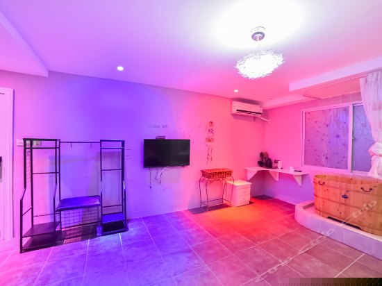 漫旅精品圆床房