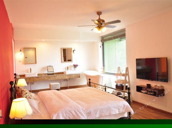 托斯卡纳海景大床房