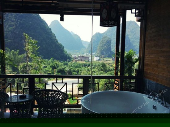 豪华阳台观景大床房