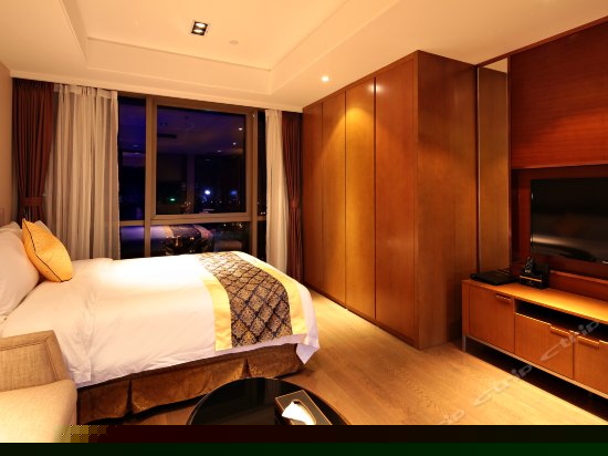 豪华海景大床房