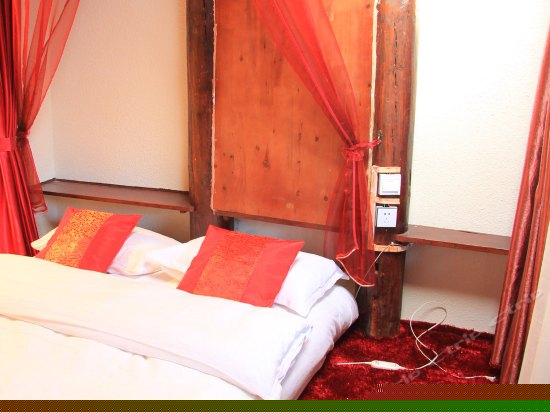 202豆蔻年华 榻榻米大床房