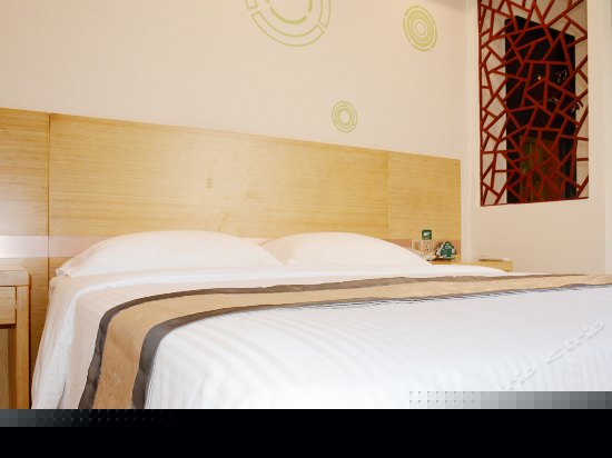 1.8米床特惠大床房(无窗)