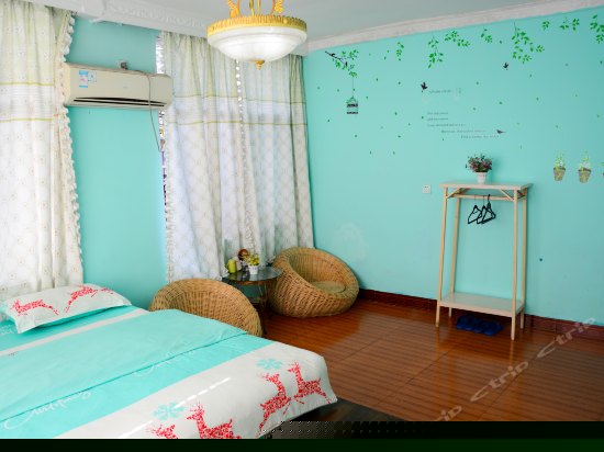 清新蜜月江景大床房