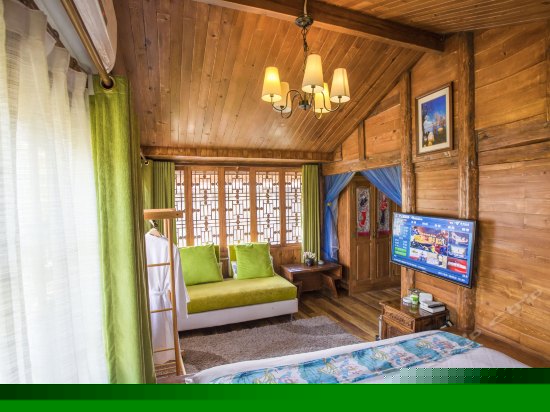 榻榻米大床房(知画）