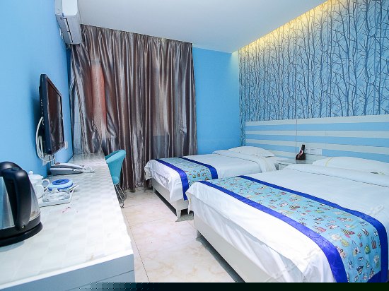 蓝色海洋主题双床房