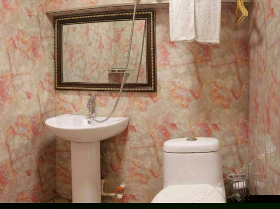 绣楼龙凤房五间套