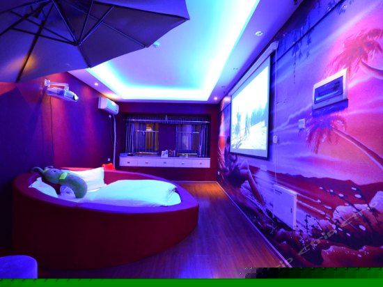 一往情深影院房