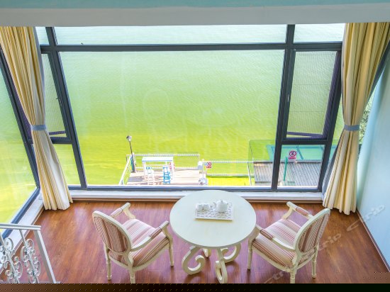 复式海景大床房