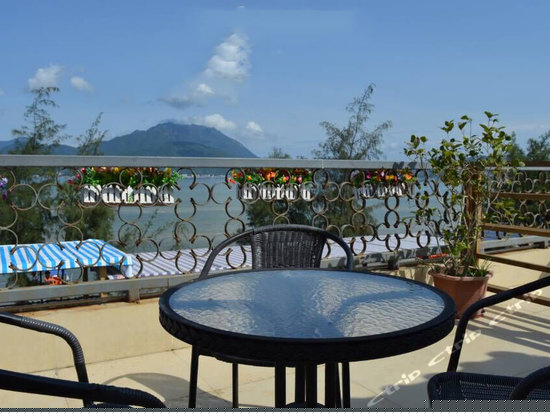 豪华海景阳台大床房