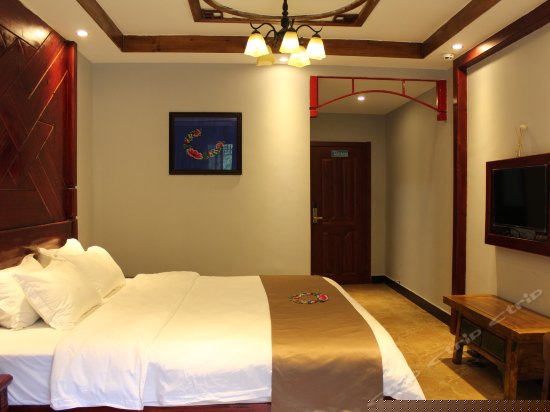 豪华江景大床房