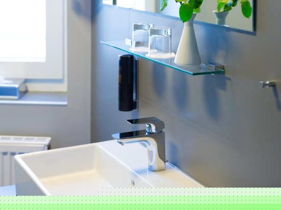 豪华商务大床房