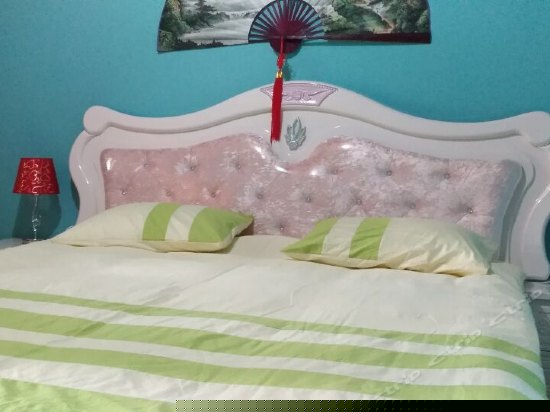 水车店标准大床房