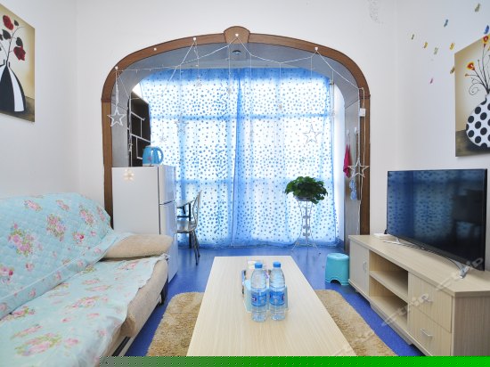 一房一厅一厨一卫温馨景区房