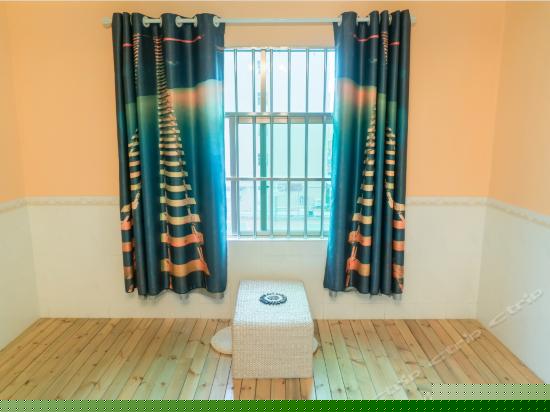 狂欢塌塌米亲子房