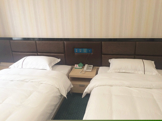 豪华电脑标间套房