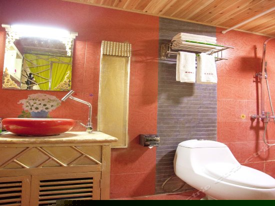 一楼浪漫满屋房