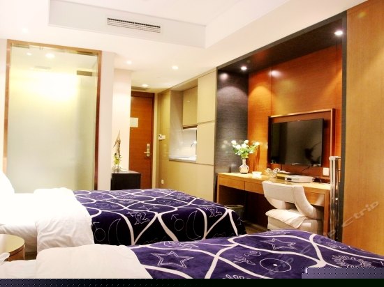 假日狂欢四人公寓