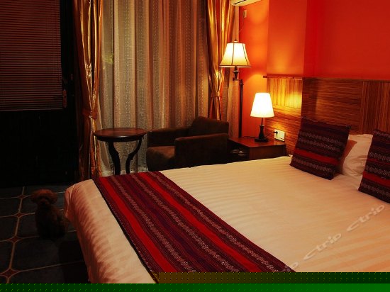 B101舒适山景大床房